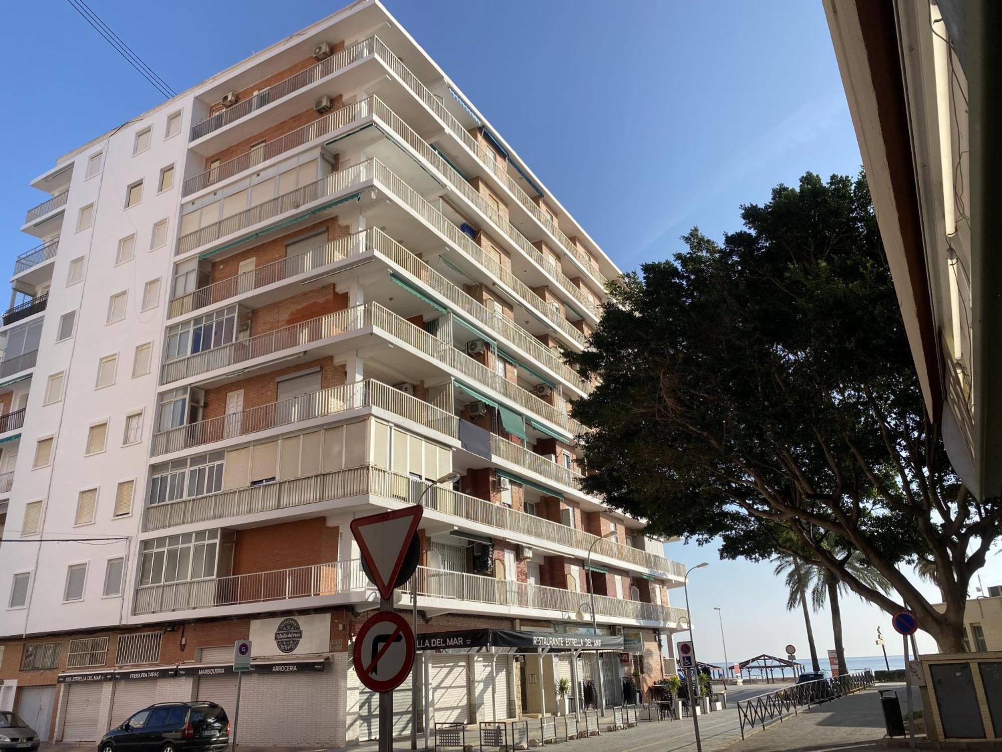 Apartament Beachfront And Cozy *